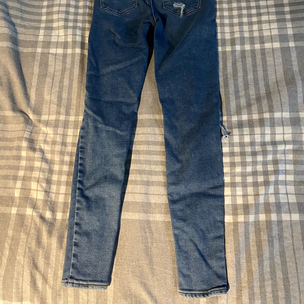 ‼️No Longer Available‼️ American Eagle Jeans. - Picture 6 of 6